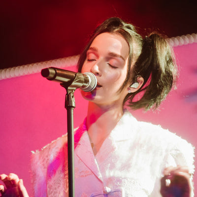 POPPY - LIVE IN THE BLUE ROOM