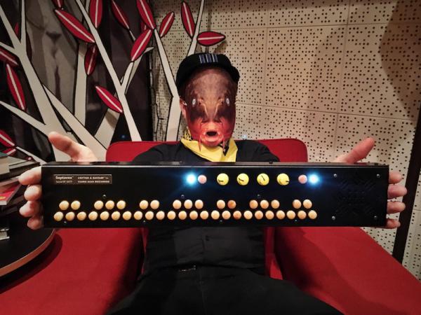 TROUT MASK PHOTO CONTEST!