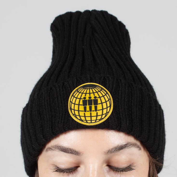 Globe Chunky Knit Beanie